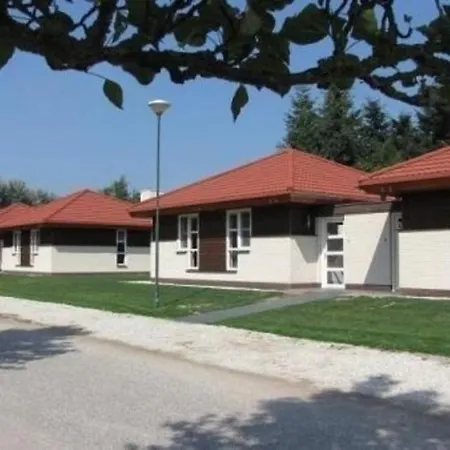 Holiday home Modern Eingerichteter Bungalow *